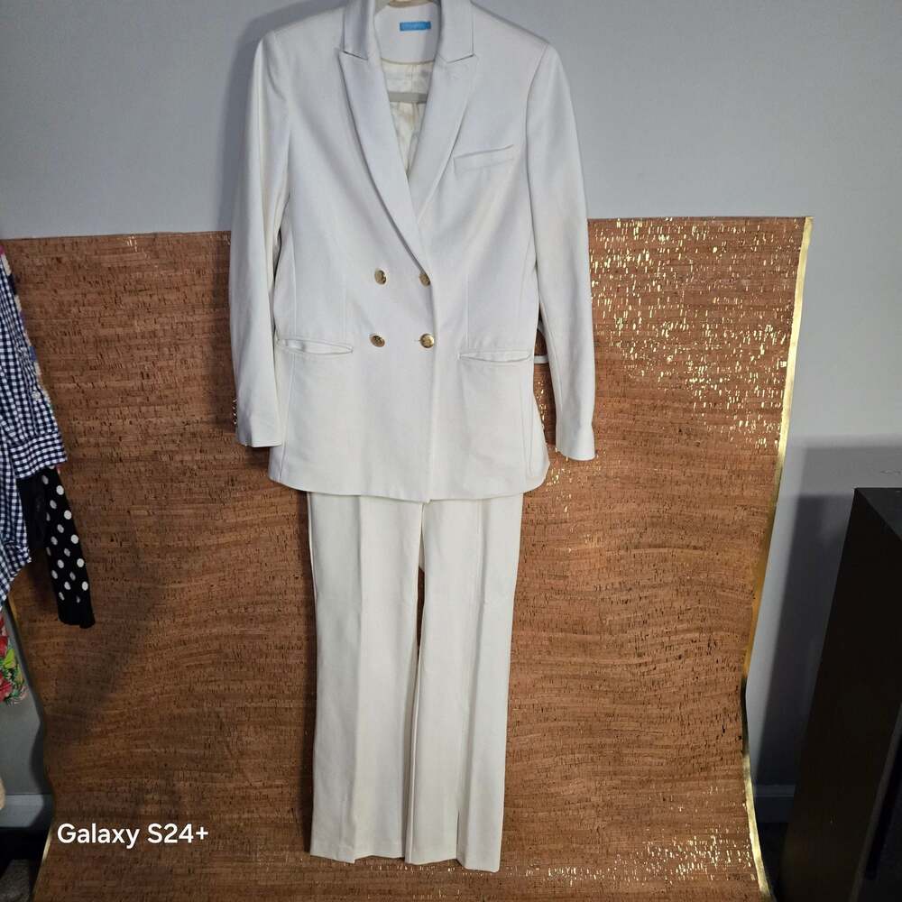 J.McLaughlin White Double-Breasted Blazer and Matching Pants Suit Set size 2